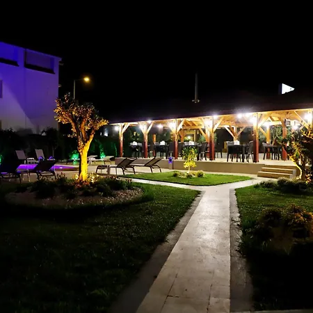 Akin And Aparthotel 4*