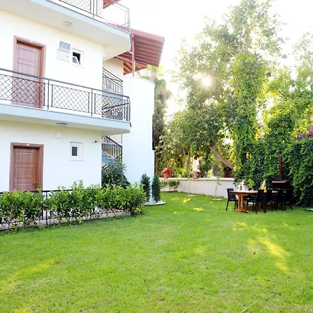 Aparthotel Akin And