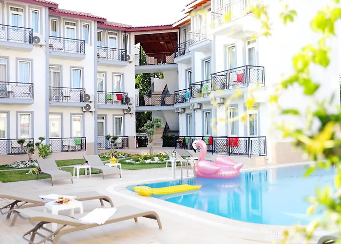Akin And Aparthotel